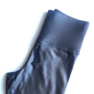 Carbon38-High Rise Capri In Takara Shine Gray